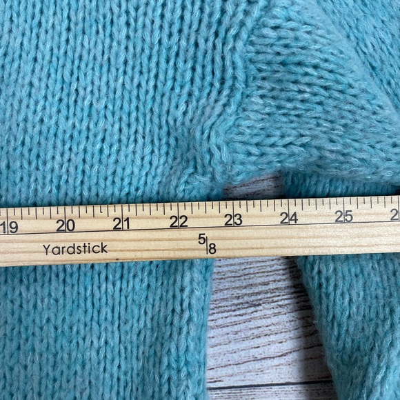 Women’s Venti6 Loose Fit Sweater - Picture 6 of 7